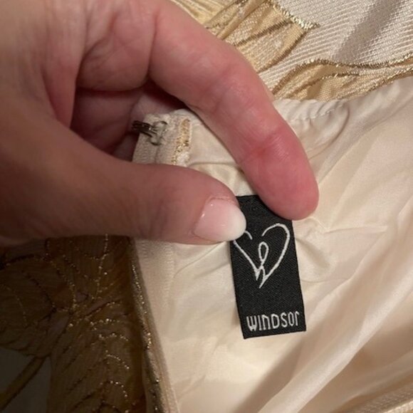 Windsor Dress - Picture 7 of 7